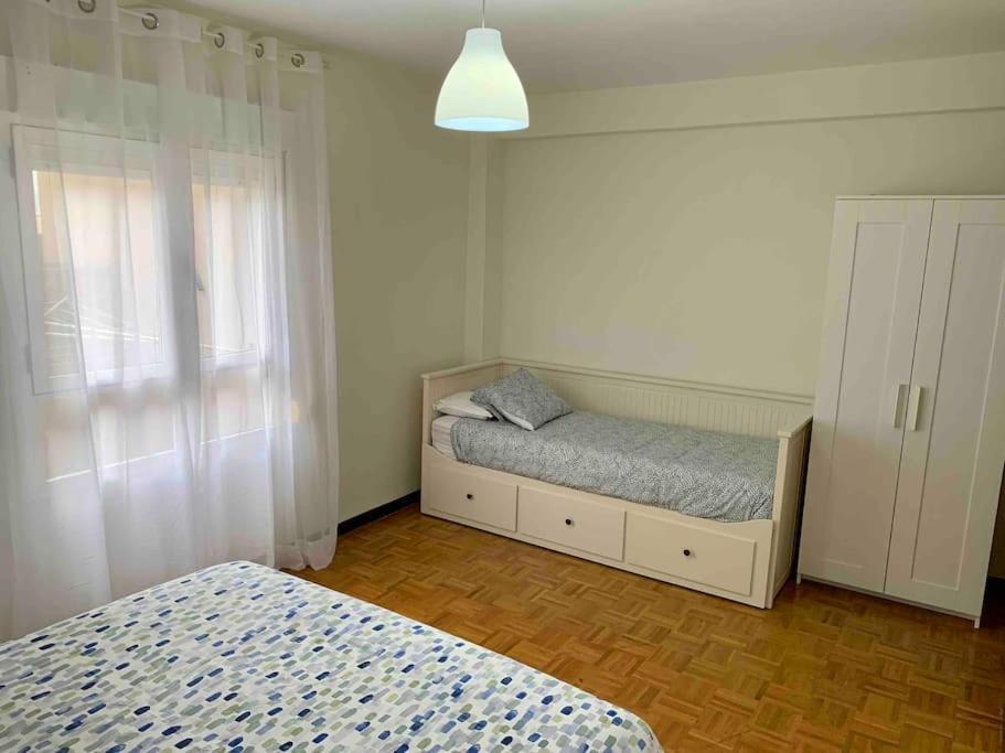 Apartamento Gijon Arena, Con Aparcamiento Zewnętrze zdjęcie